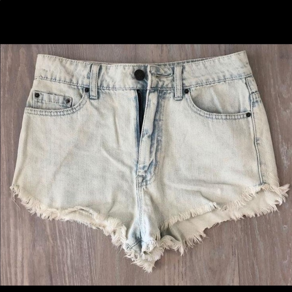 NEVER WORN High waisted jean shorts